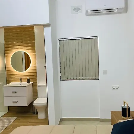 아파트 New, Modern Ground Floor With Pool *