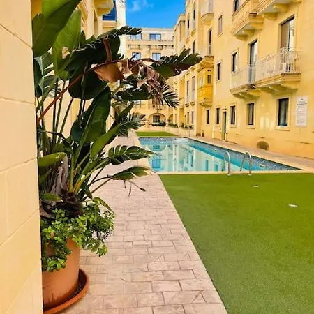 아파트 New, Modern Ground Floor With Pool Għajnsielem